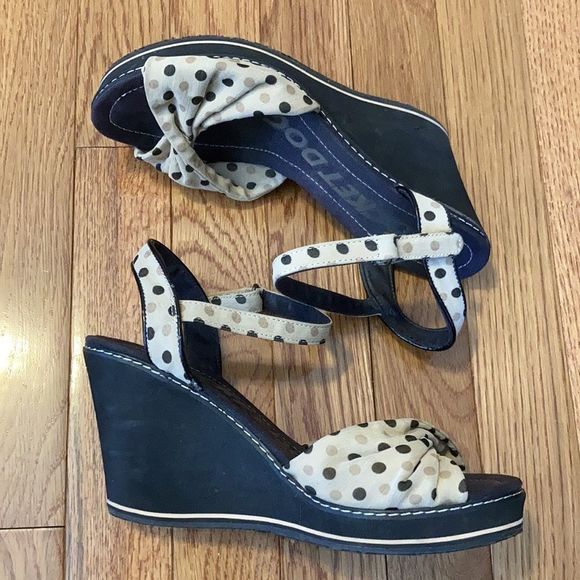 Rocket Dog Shoes Rocket Dog Polka Dot Open Toe Wedge Sandals Size 7